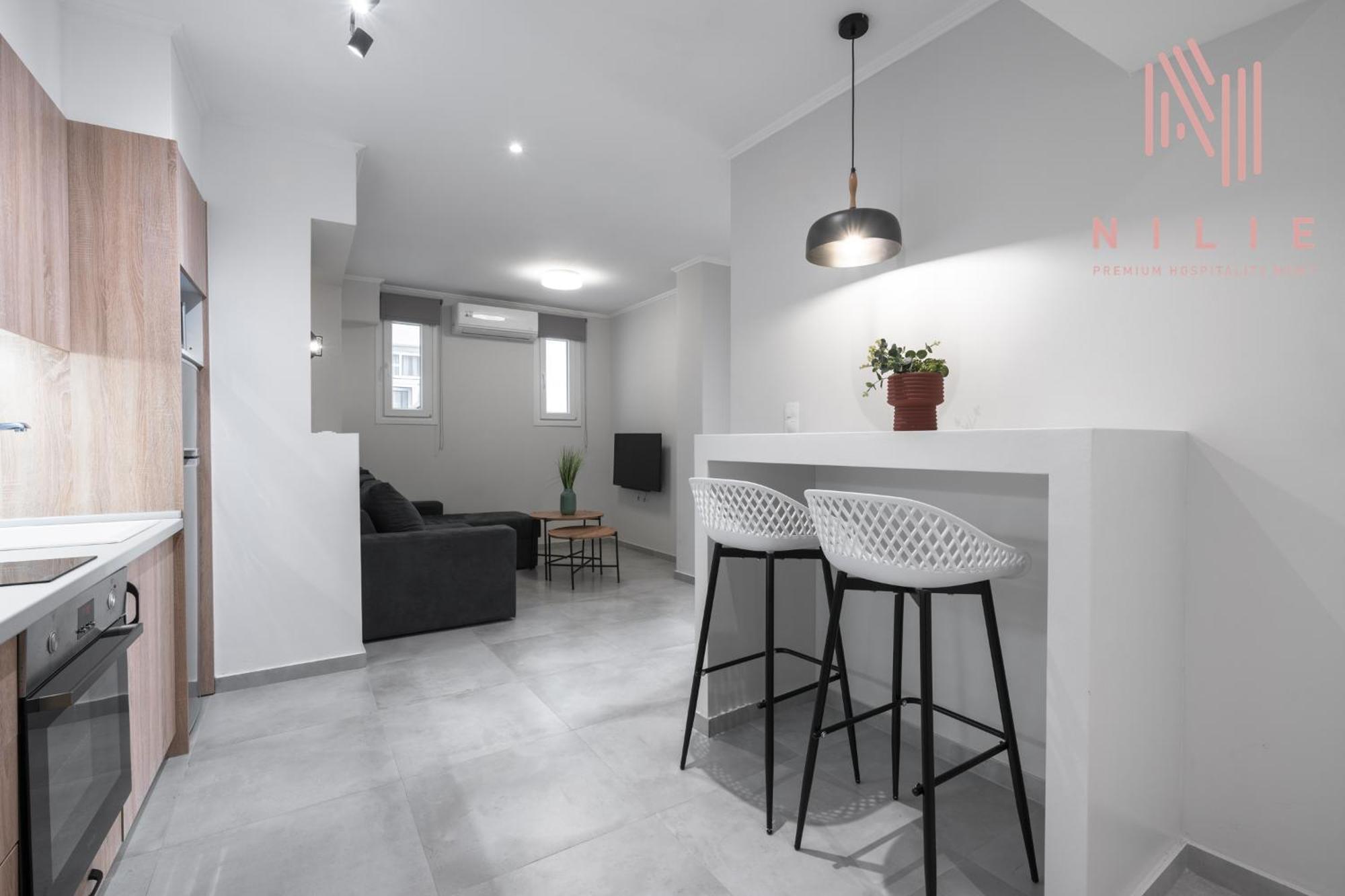 Next Door, Nilie Hospitality Mgmt Апартаменты *