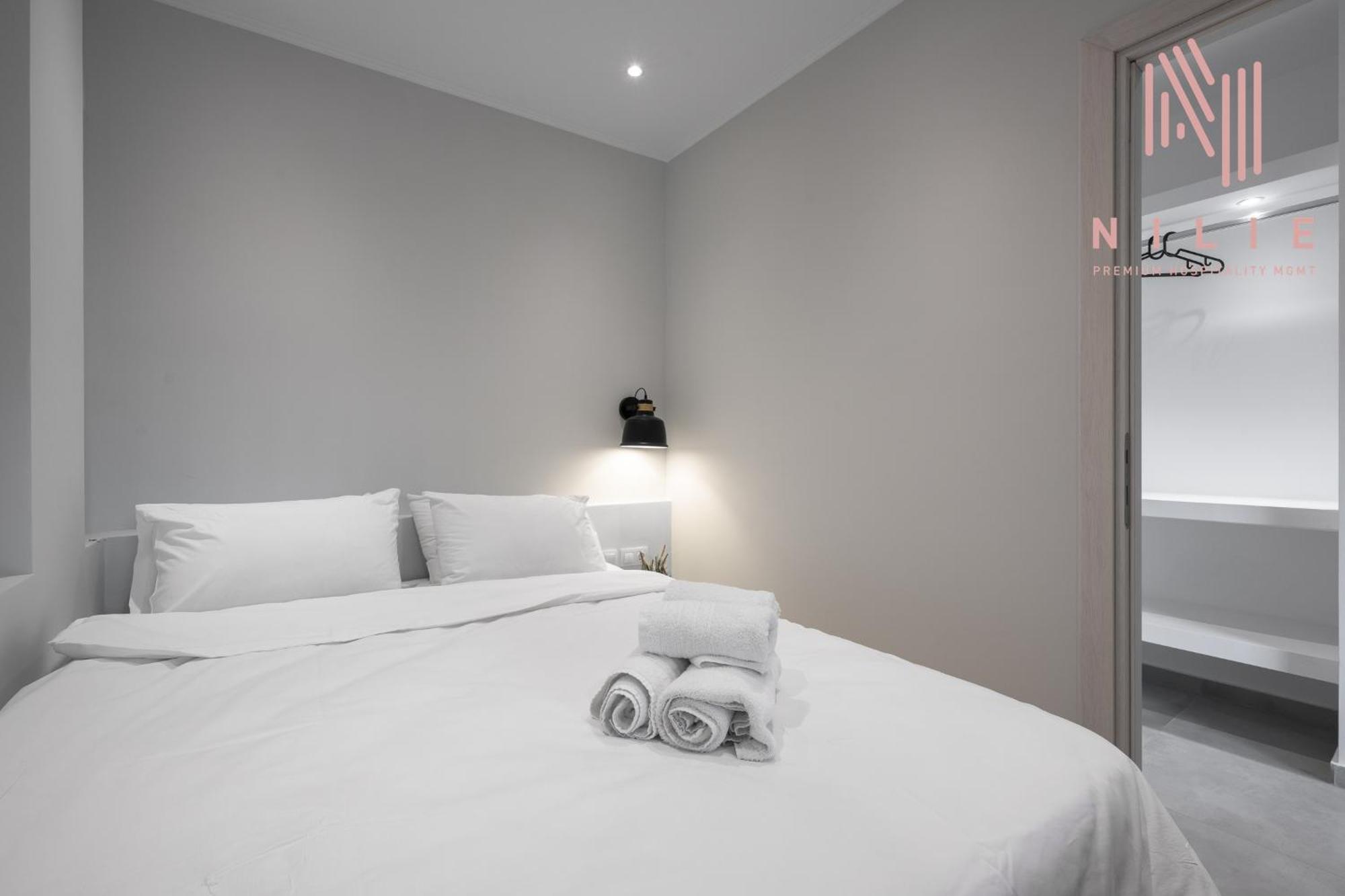 Next Door, Nilie Hospitality Mgmt Апартаменты *